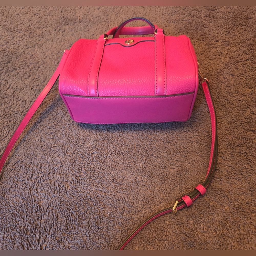 Vibrant Pink Michael Kors Women's Handbag - Picture 2 of 9